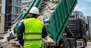 Вывоз строительного мусора в Фрязине: услуги лицензированной компании — ПроМусор